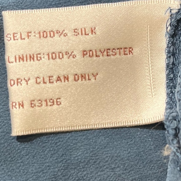 100% Silk Blue Mini Crew Nevk Dress with Dulman Bat Dleeves, sizes in pictures - Picture 7 of 11